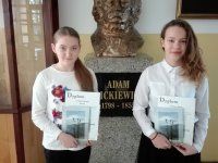 Gratulacje dla Karoliny Boncik i Sylwii Świderskiej
